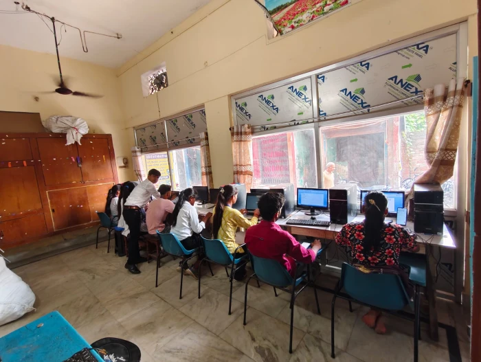 Gallery UMA TECHNICAL & SAFETY INSTITUTE